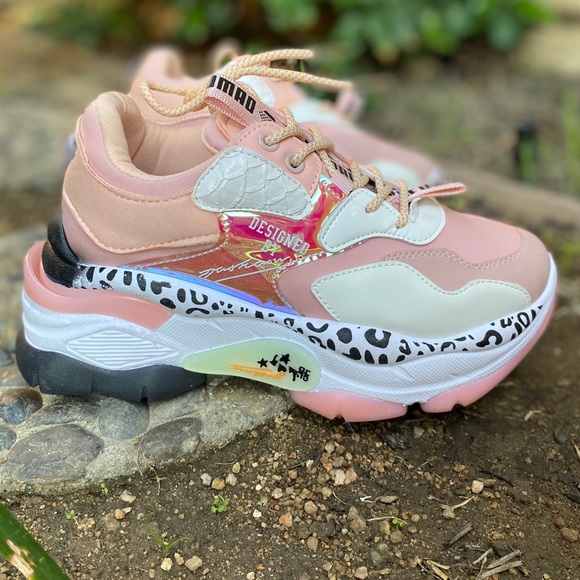 Bonita_Trendz Shoes - Pink Color Block Chunky Dad Sneakers